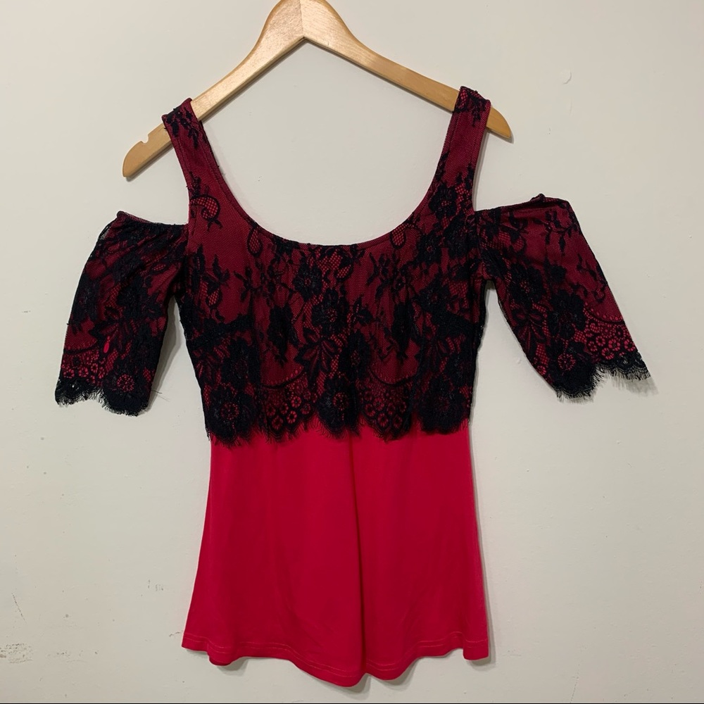 Off the Shoulder Lace/Cotton Top (XS)